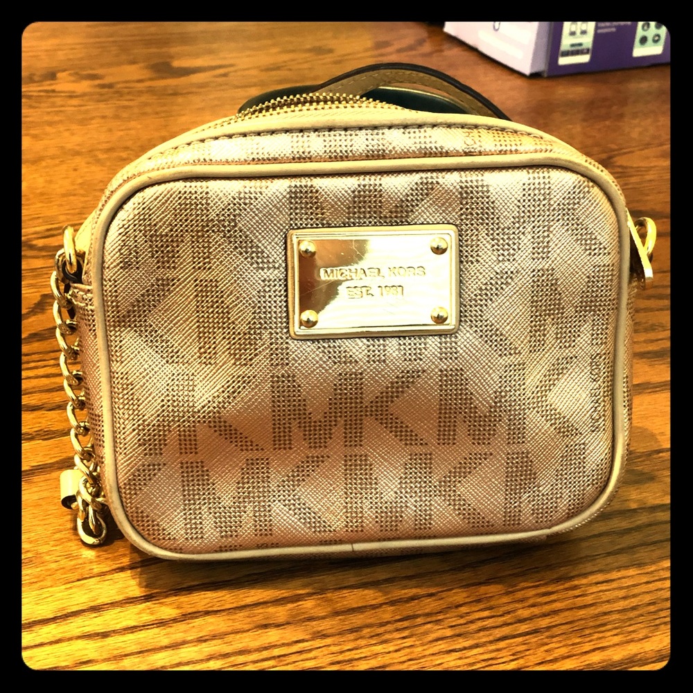 Michael Kors crossbody bag